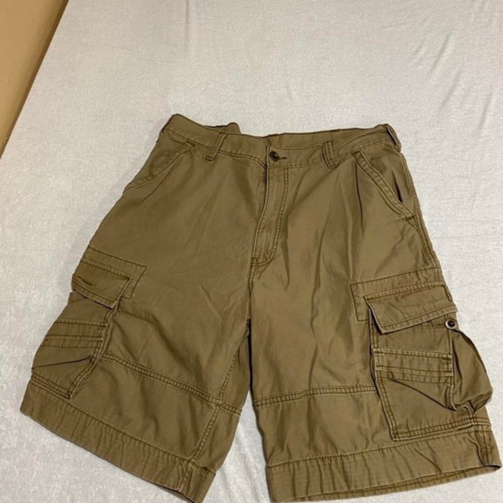 Levi's Khaki cargo Men 36 shorts. SKU208 #skaterstyle